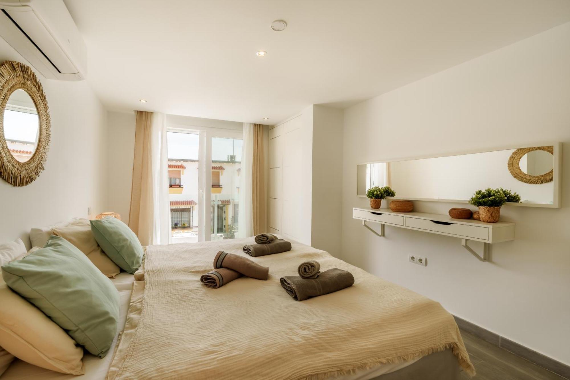 La Familia Beach House La Cala Ла-Кала-де-Міхас Номер фото